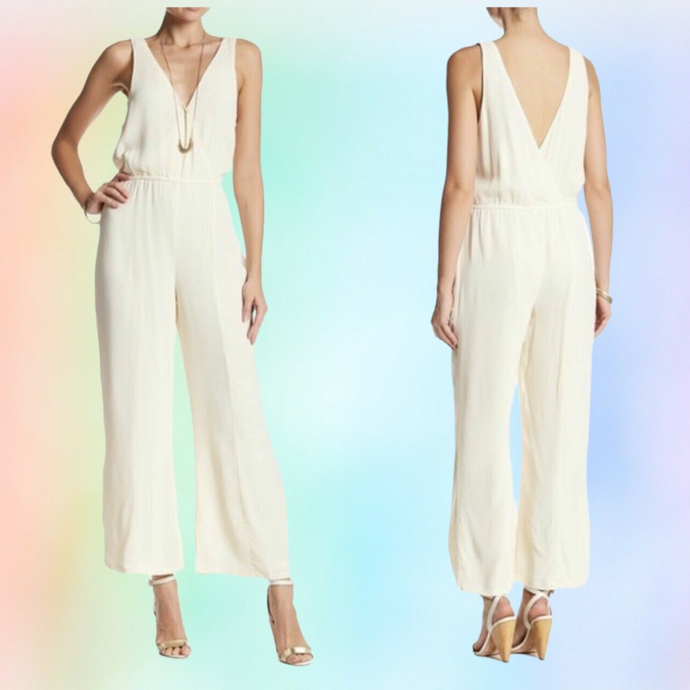 Privacy Please XS Ivory Jumpsuit‎ Gansel Sleeveless V Neck NWT